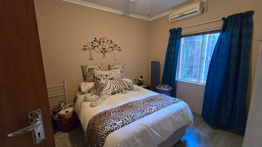6 Bedroom Property for Sale in Churchill Estate Western Cape